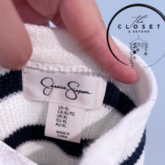 Jessica Simpson White and Blue Strips Cardigan Sweather - Picture 3 of 4